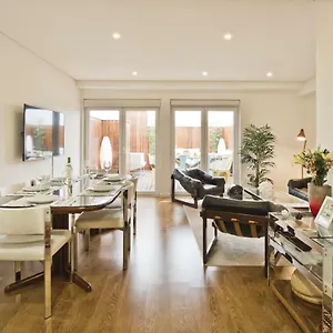bmyguest-sao-bento-terrace-apartment.hotels-lisbon-portugal.com/