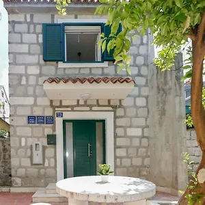 And Stone House Appartement